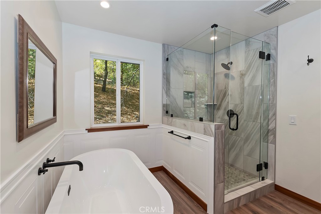 1285 N State Highway 173 Property Photo 22