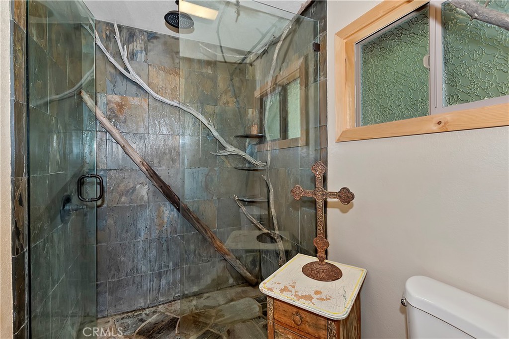 385 Iris Drive Property Photo 23