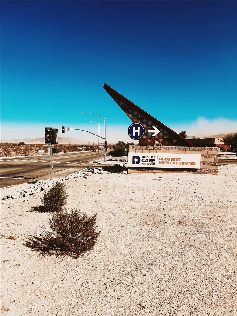 29 Palms Highway Property Photo 5