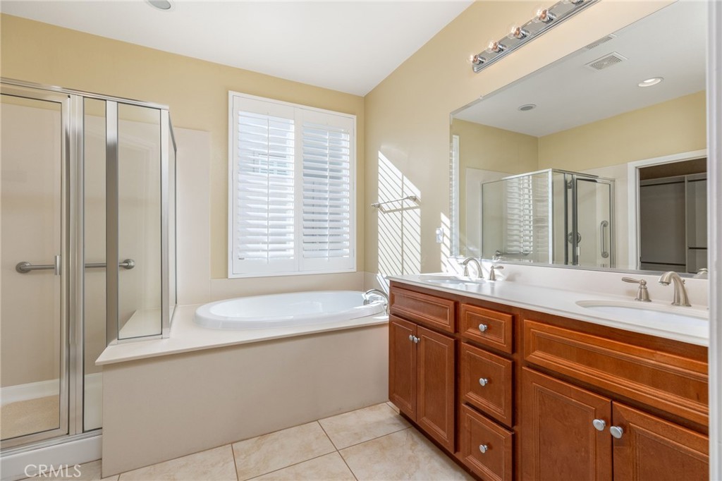 454 Glacier Park Property Photo 15