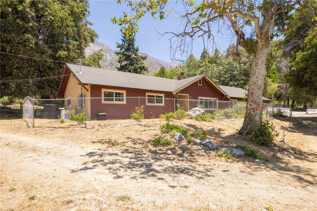 39804 Pine Bench Road Property Photo 1