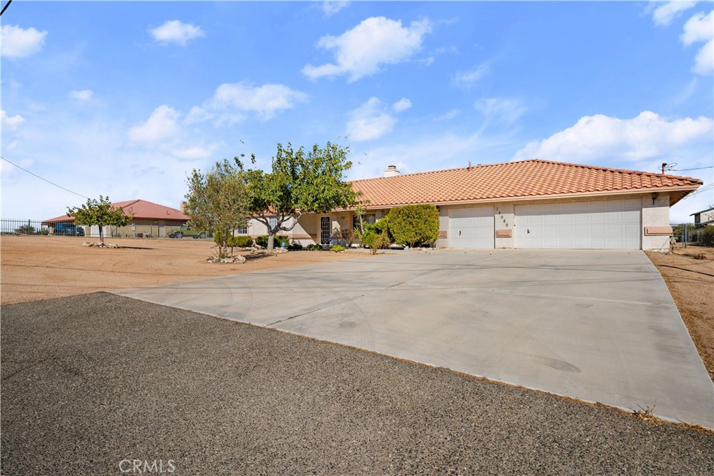 18080 Lemon Street Property Photo 3