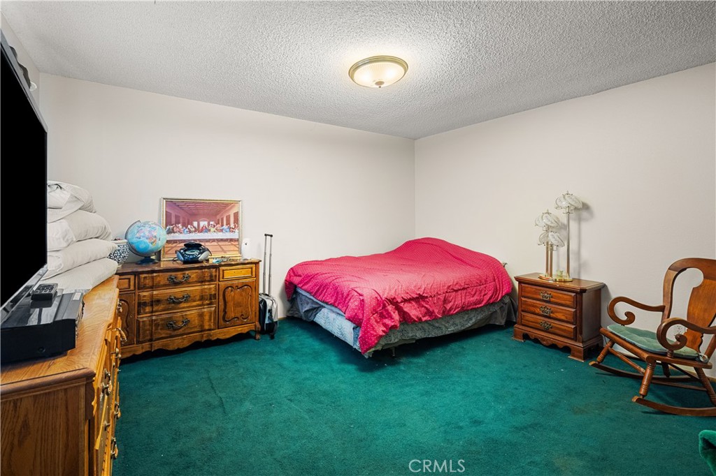 18080 Lemon Street Property Photo 22