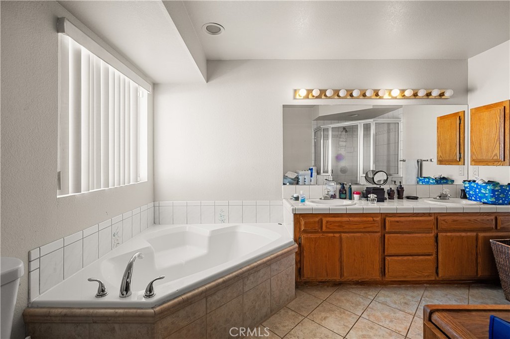 18080 Lemon Street Property Photo 29