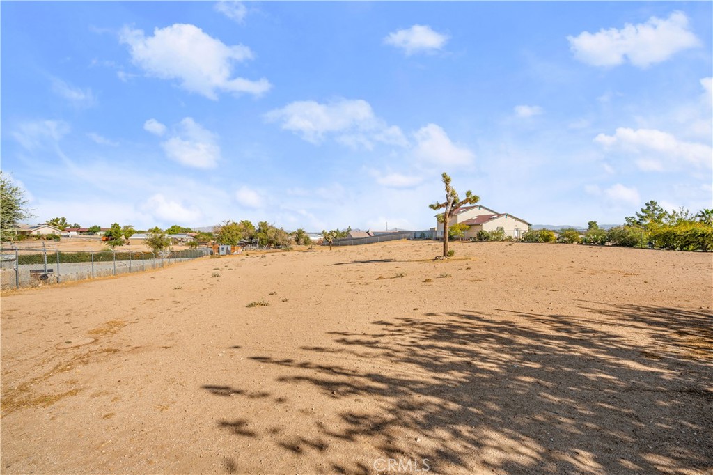 18080 Lemon Street Property Photo 38