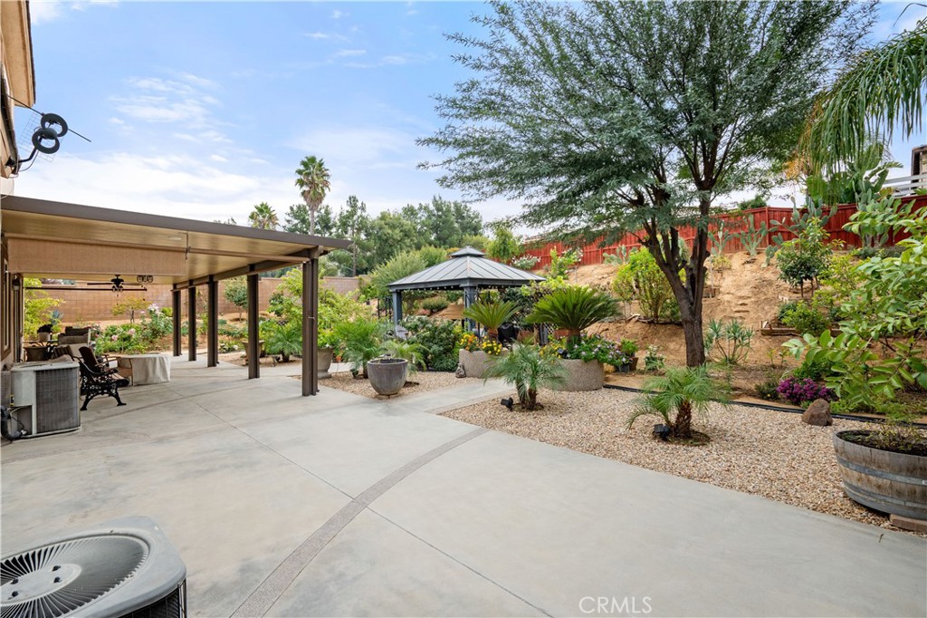 37949 Mulligan Drive Property Photo 43