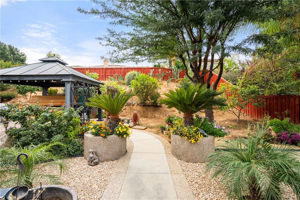 37949 Mulligan Drive Property Photo 44