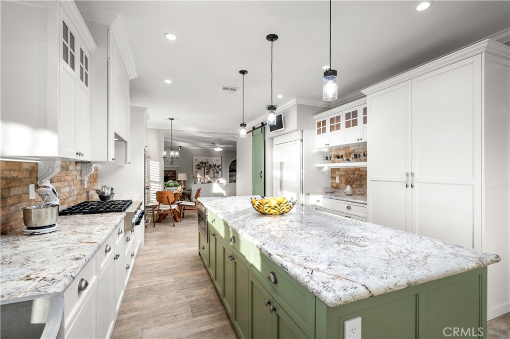 39327 Oak Glen Road Property Photo 11