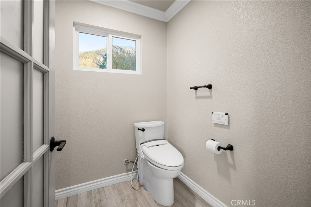 39327 Oak Glen Road Property Photo 39