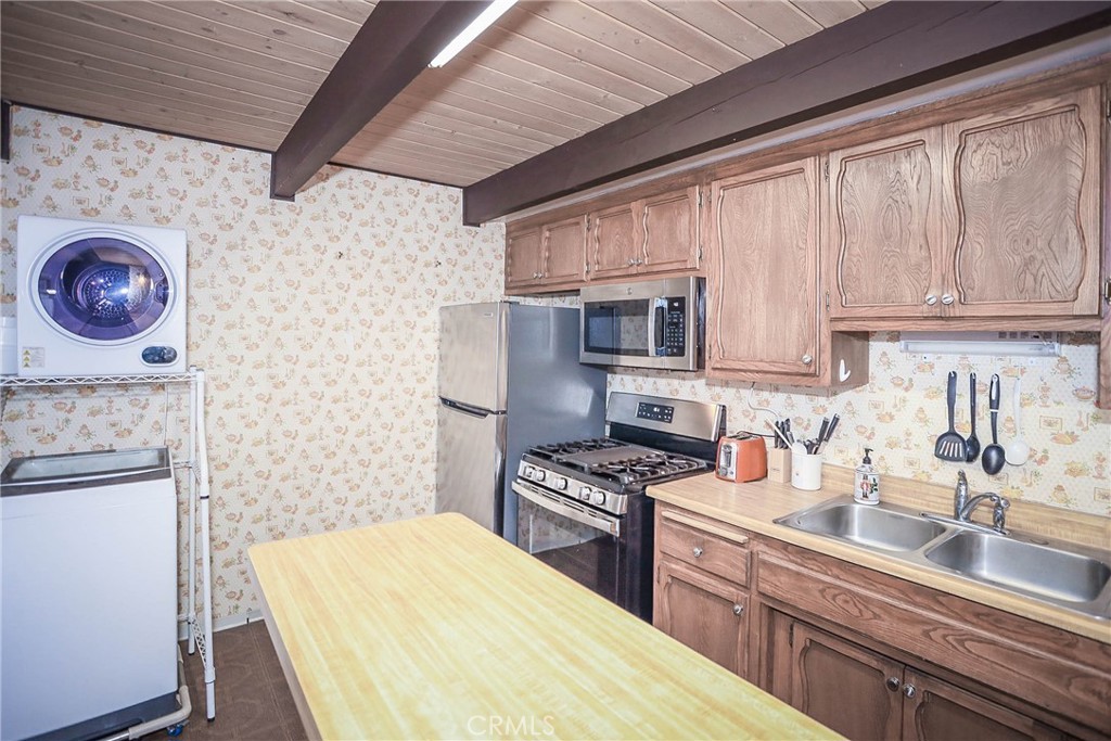 409 Kern Avenue Property Photo 10