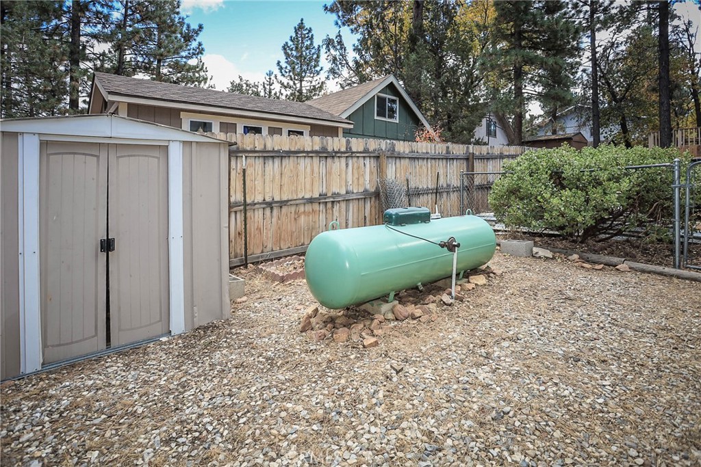 409 Kern Avenue Property Photo 18