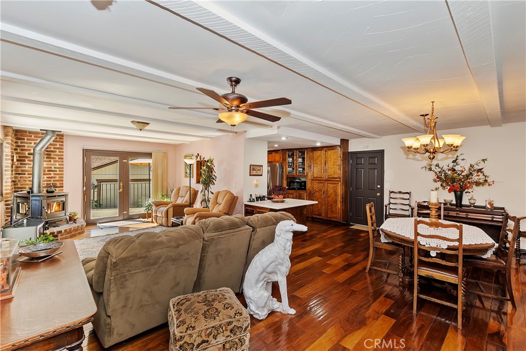 23167 Brookside Road Property Photo 4