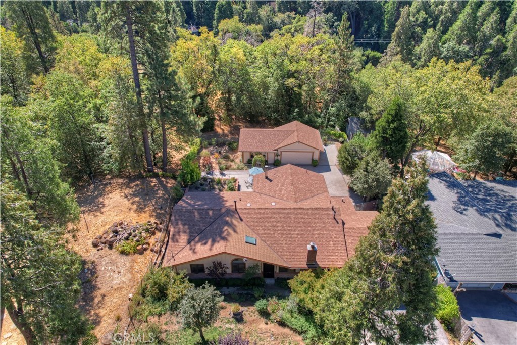 23167 Brookside Road Property Photo 8