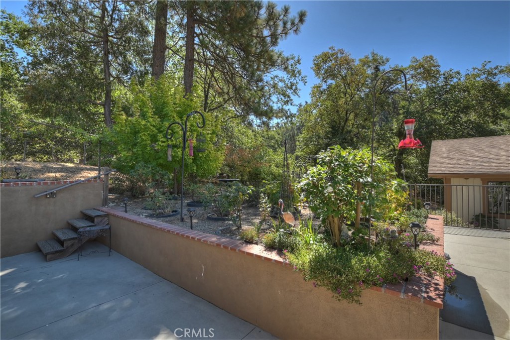 23167 Brookside Road Property Photo 12
