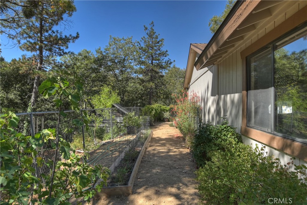 23167 Brookside Road Property Photo 39