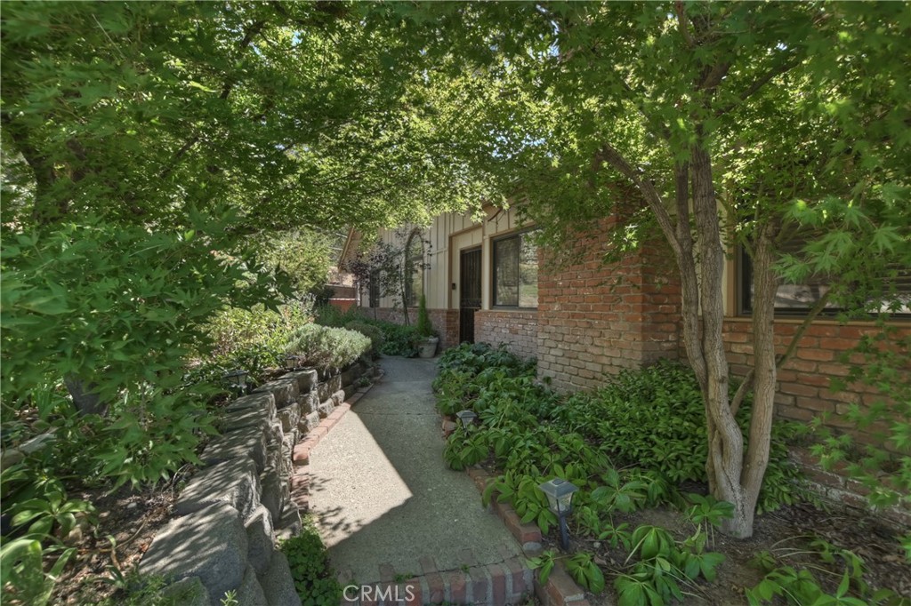 23167 Brookside Road Property Photo 44