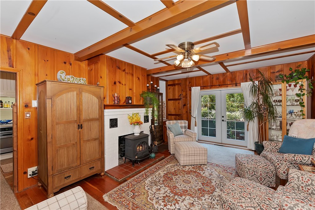 22911 Crest Forest Drive Property Photo 6