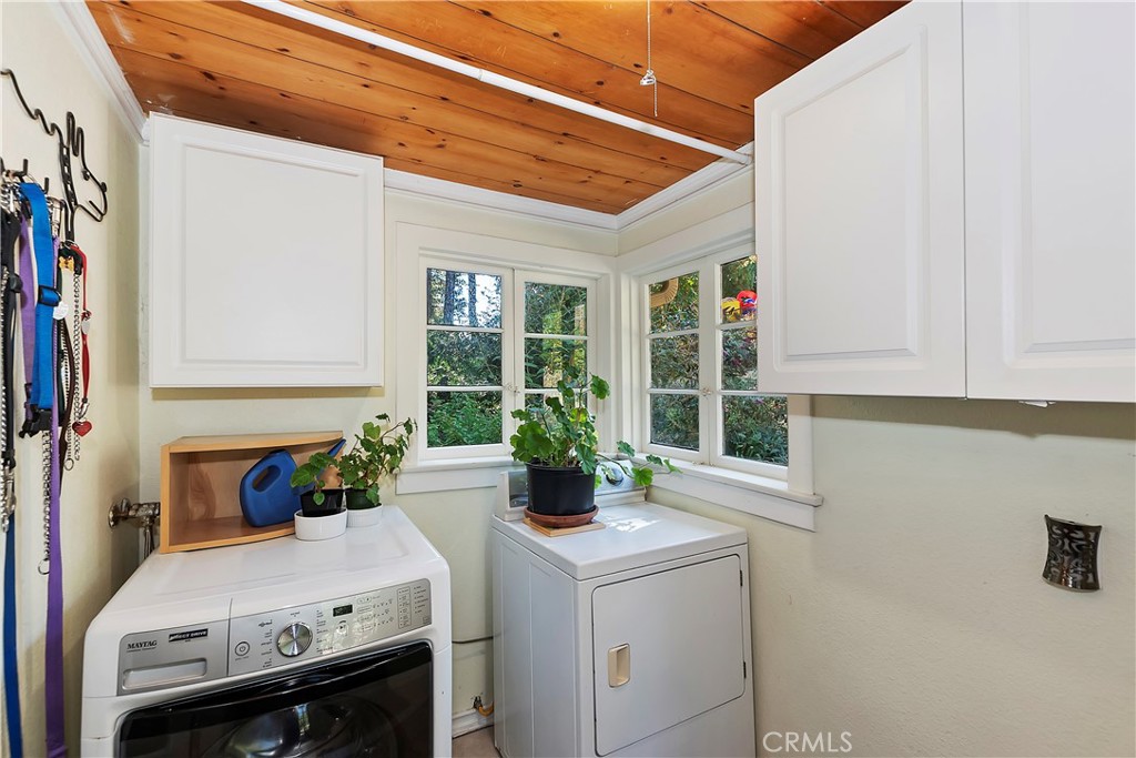 22911 Crest Forest Drive Property Photo 10