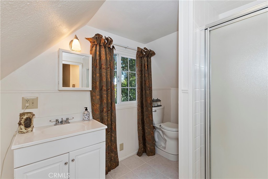 22911 Crest Forest Drive Property Photo 17