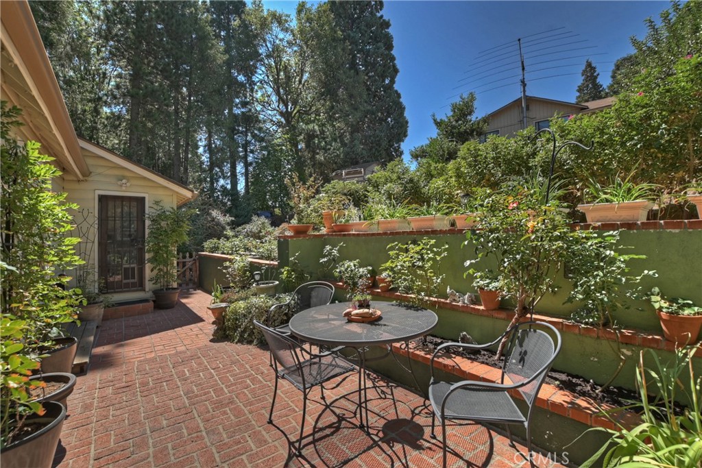 22911 Crest Forest Drive Property Photo 30