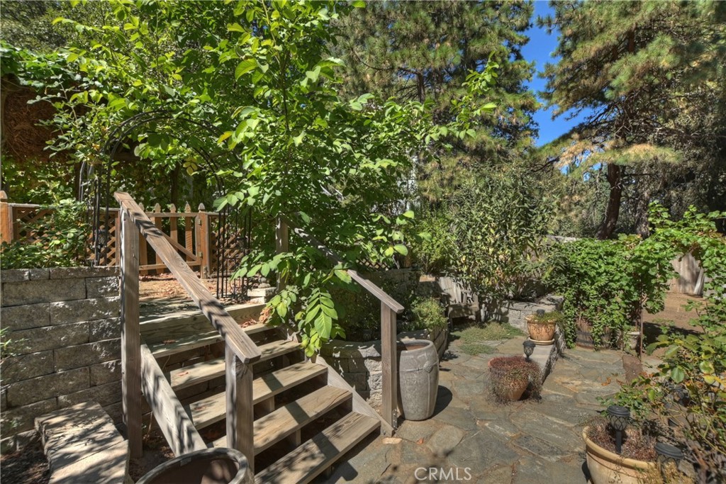 22911 Crest Forest Drive Property Photo 31