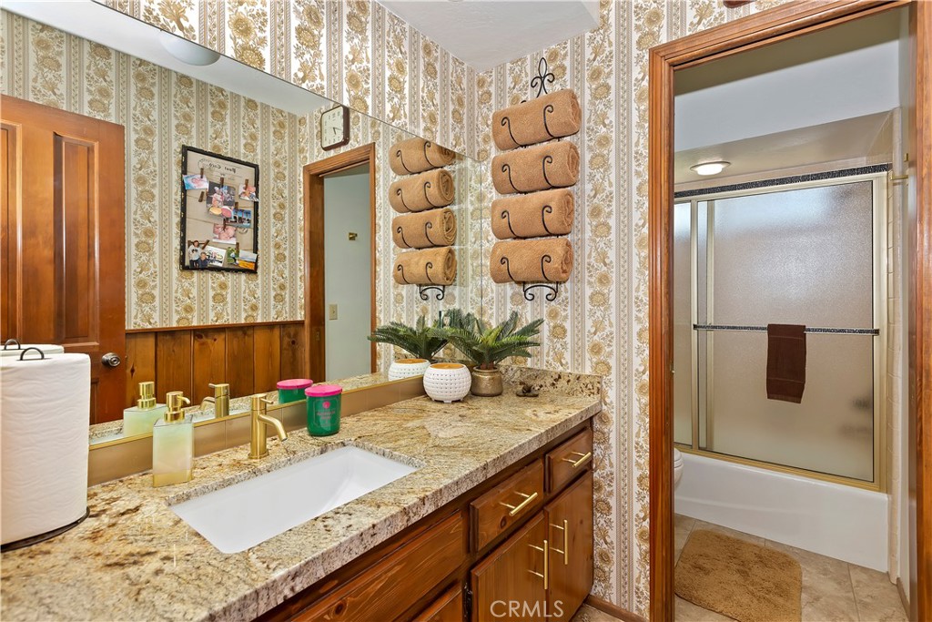 1213 Jungfrau Drive Property Photo 8