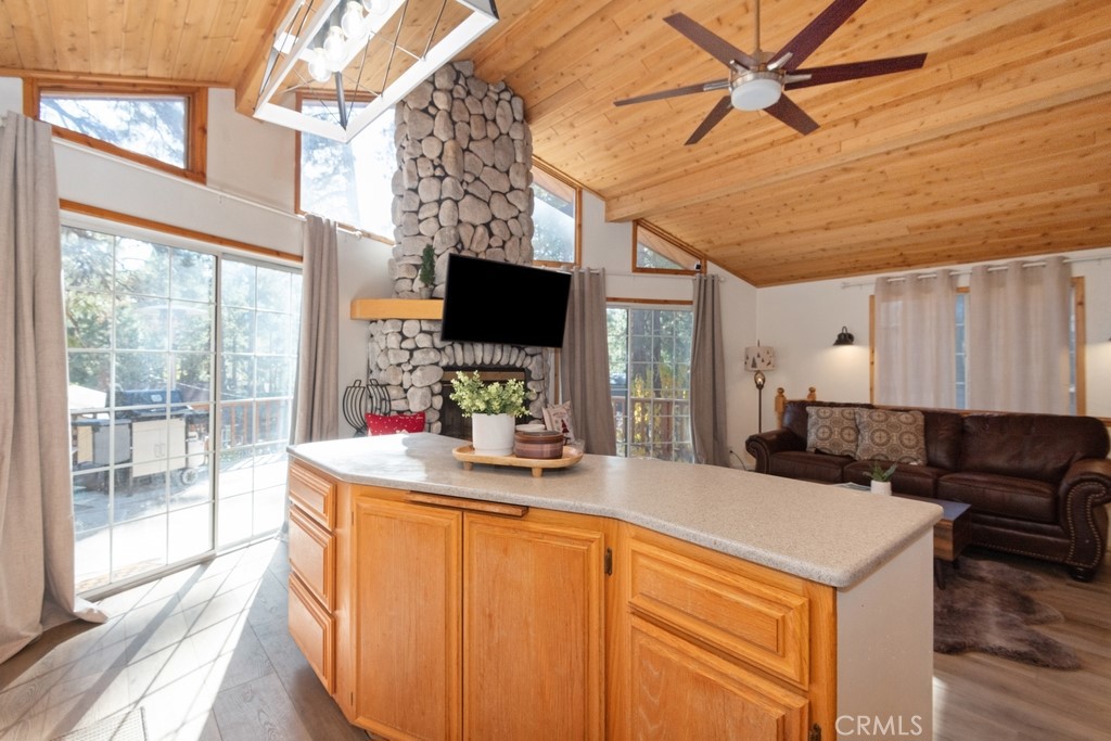 43103 Monterey Street Property Photo 14