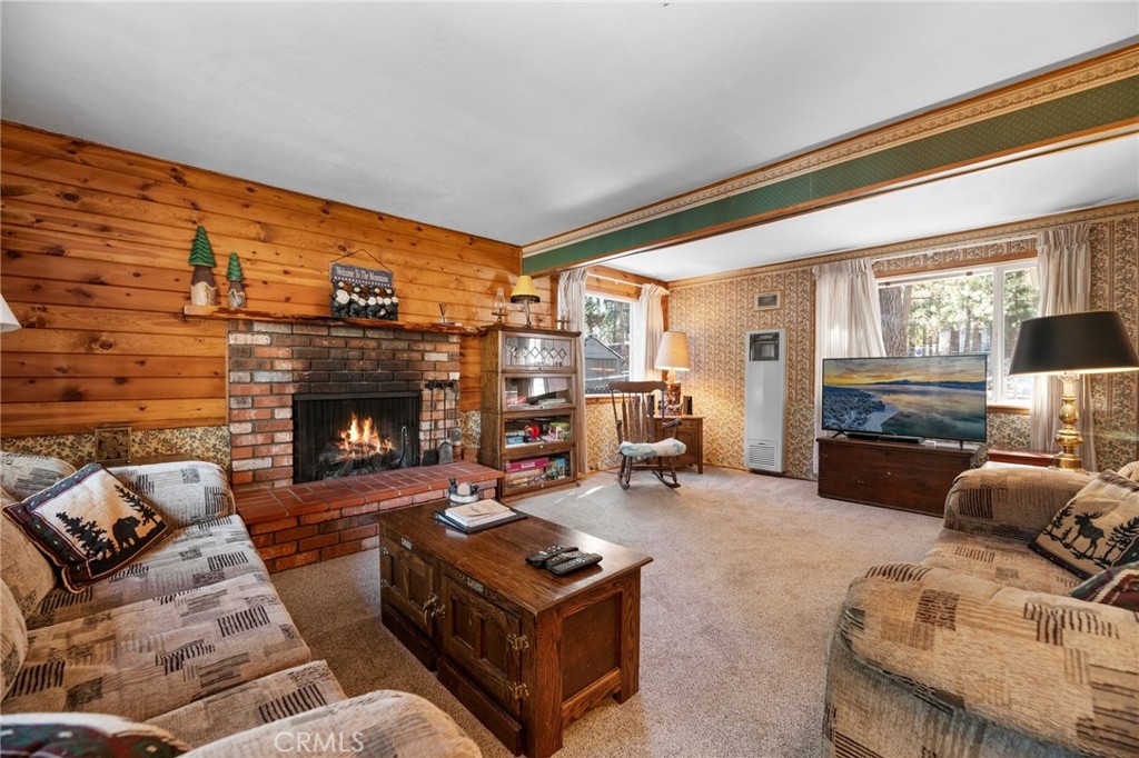 400 Shakespeare Lane Property Photo 2