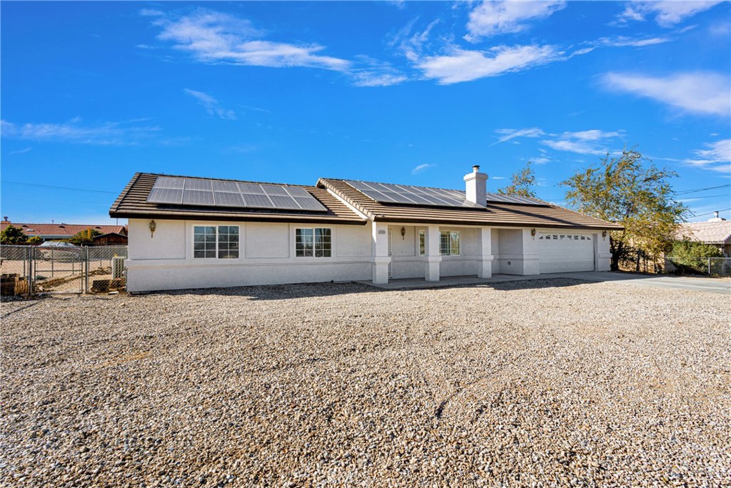 9986 Hemlock Avenue Property Photo 3
