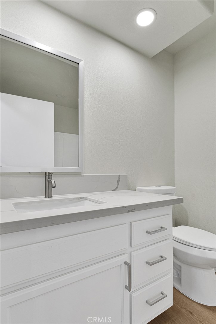 9986 Hemlock Avenue Property Photo 21