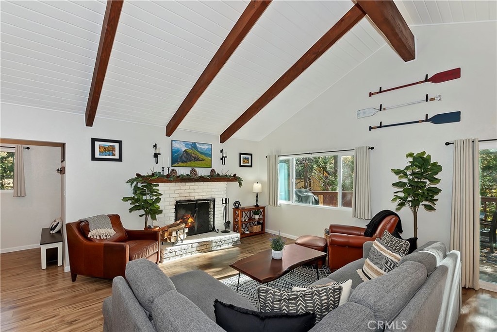 26625 Pinehurst Drive Property Photo 3