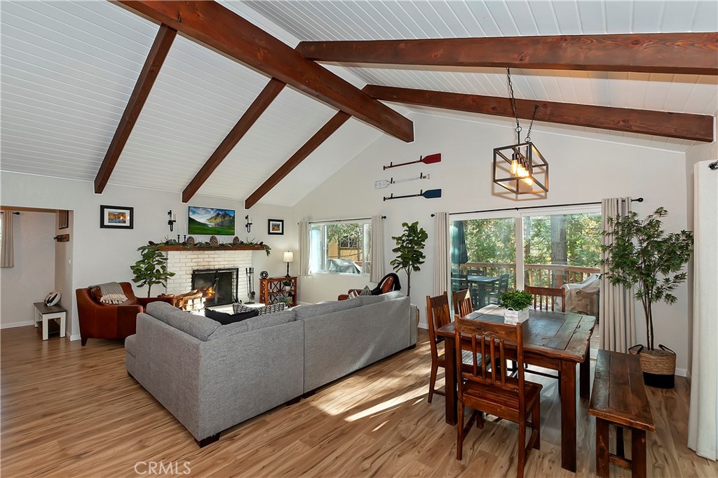 26625 Pinehurst Drive Property Photo 11