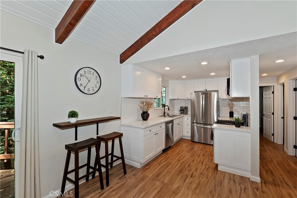 26625 Pinehurst Drive Property Photo 12