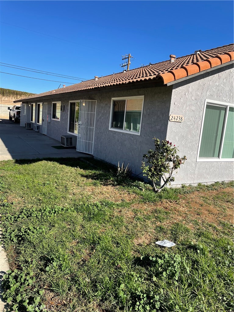 24238 Postal Avenue Property Photo 3