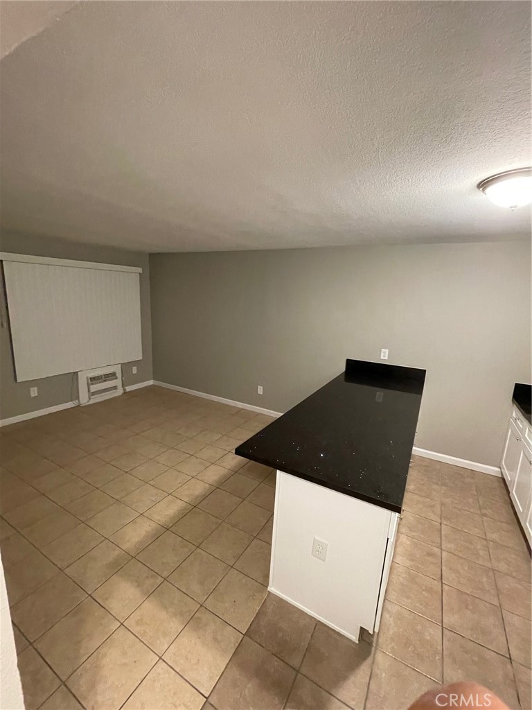 24238 Postal Avenue Property Photo 8