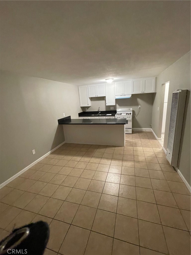 24238 Postal Avenue Property Photo 9