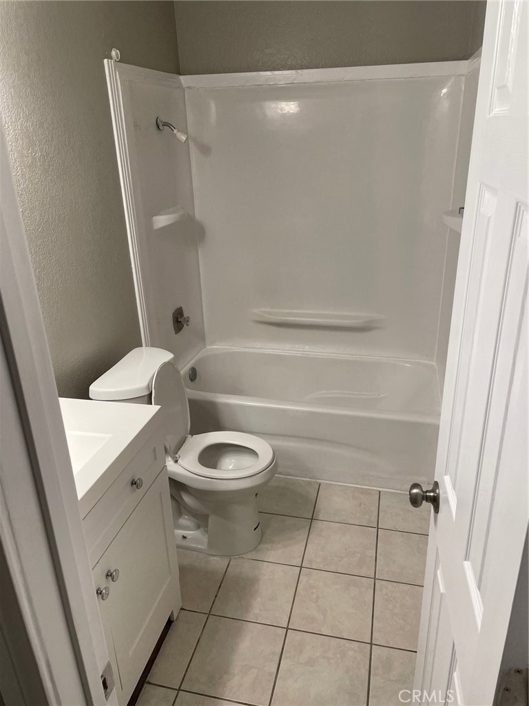 24238 Postal Avenue Property Photo 12