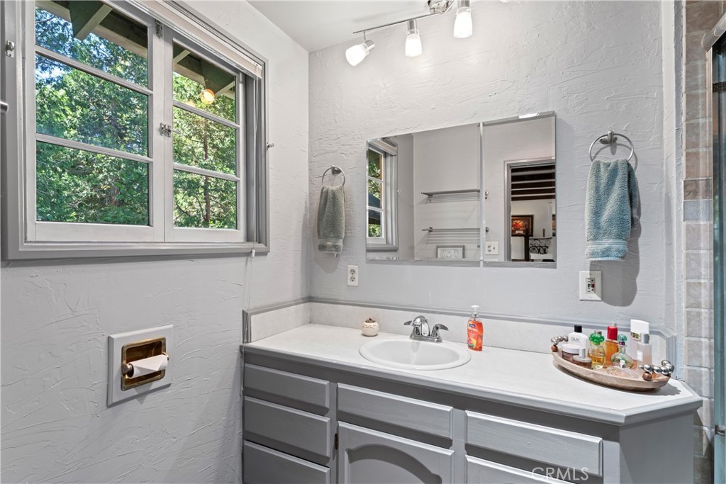 27255 Little Bear Road Property Photo 18
