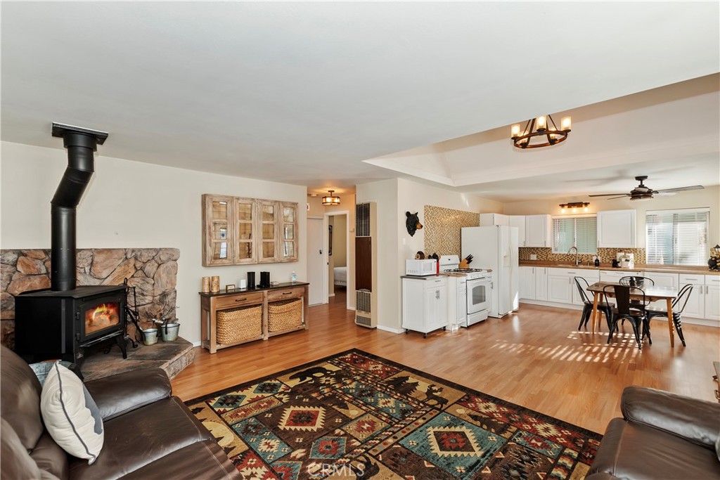 2063 8th Lane Property Photo 6