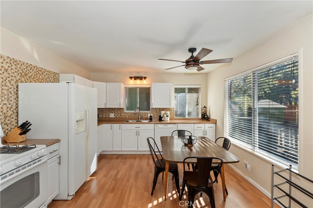 2063 8th Lane Property Photo 8