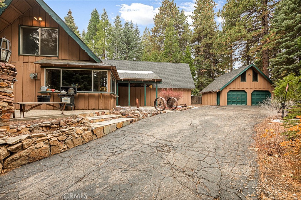 31413 Overhill Drive Property Photo 1