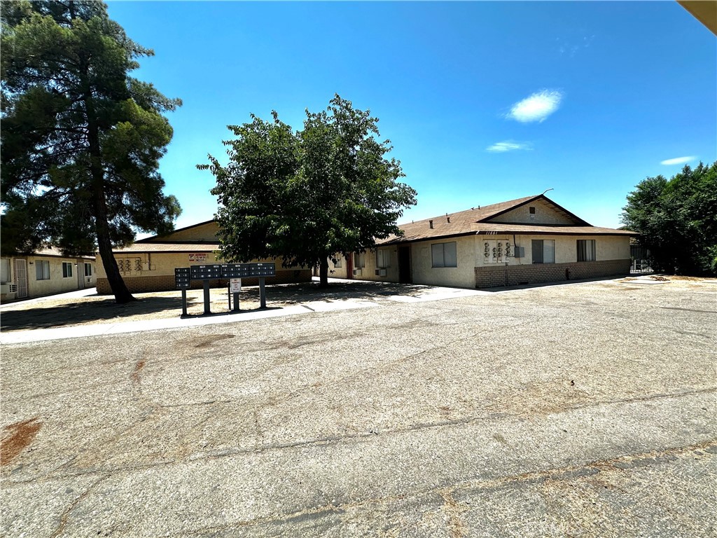 11661 White Avenue 10 Property Photo 1