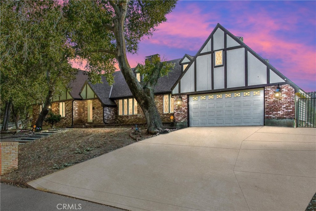 37095 Oak View Road Property Photo 3