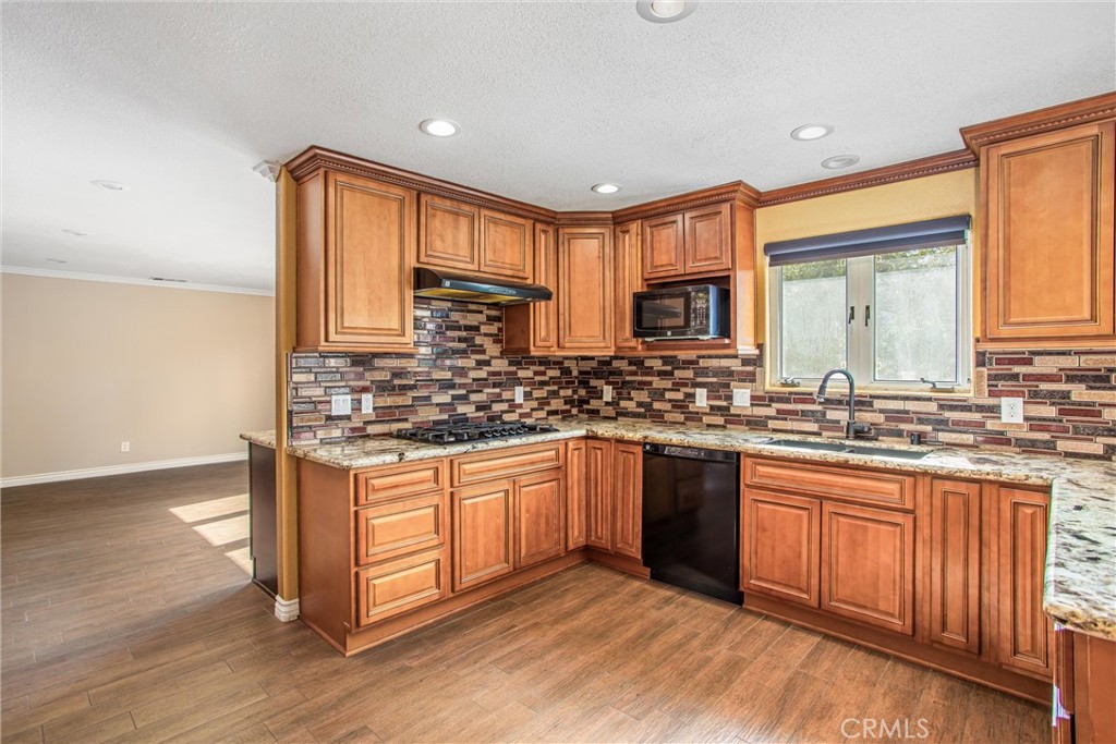 37095 Oak View Road Property Photo 17