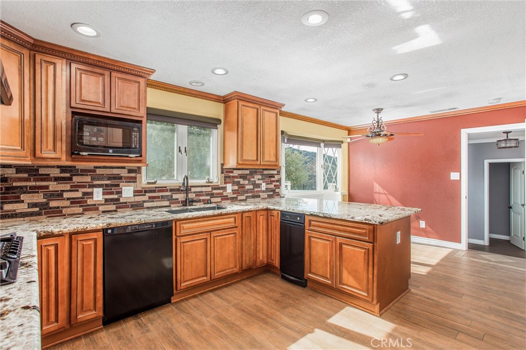 37095 Oak View Road Property Photo 18