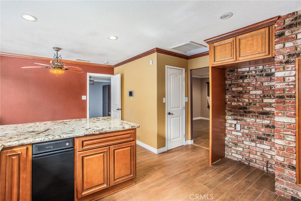 37095 Oak View Road Property Photo 19