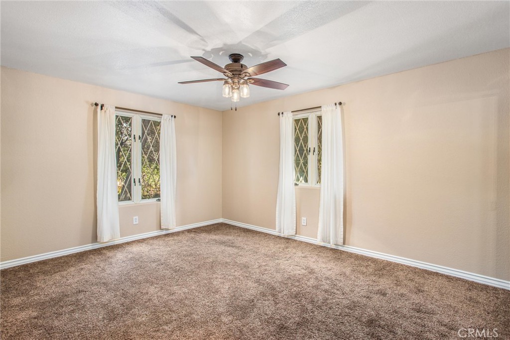 37095 Oak View Road Property Photo 25