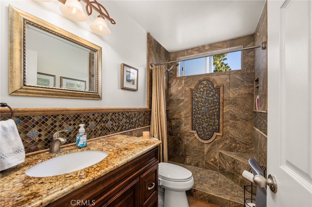 39998 Stamos Court Property Photo 21