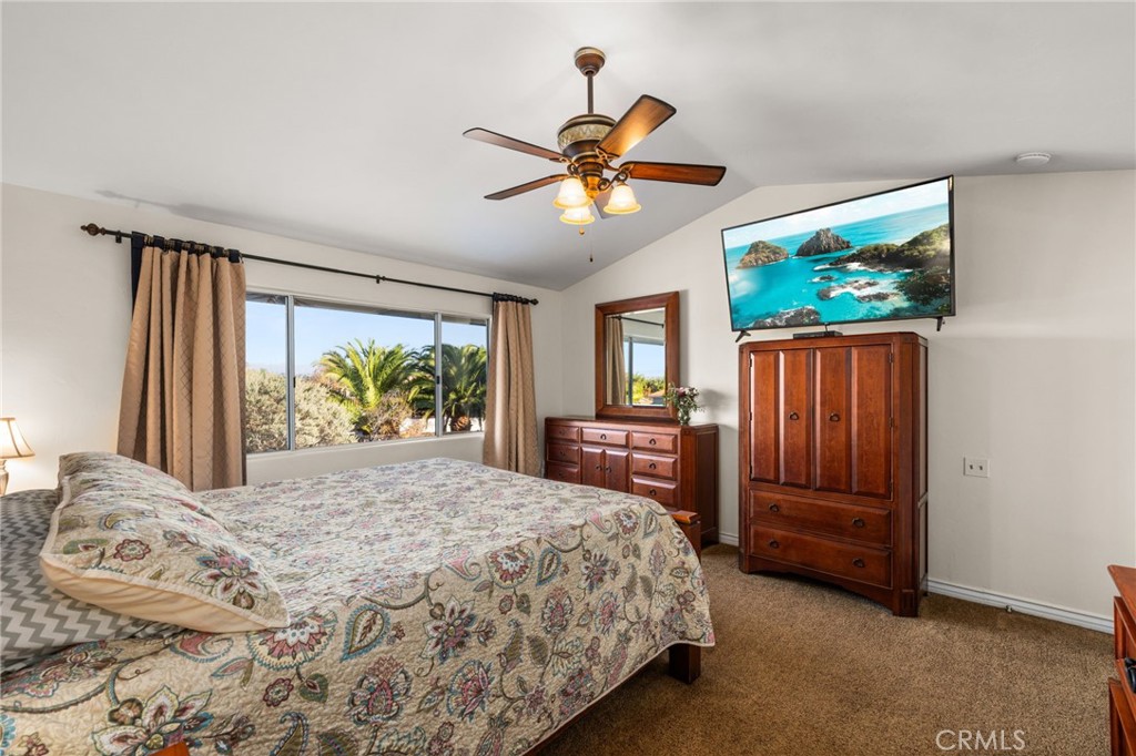 39998 Stamos Court Property Photo 25