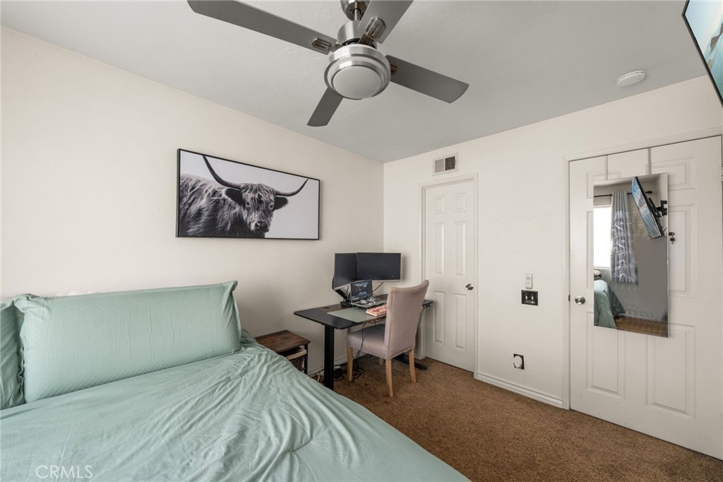 39998 Stamos Court Property Photo 33